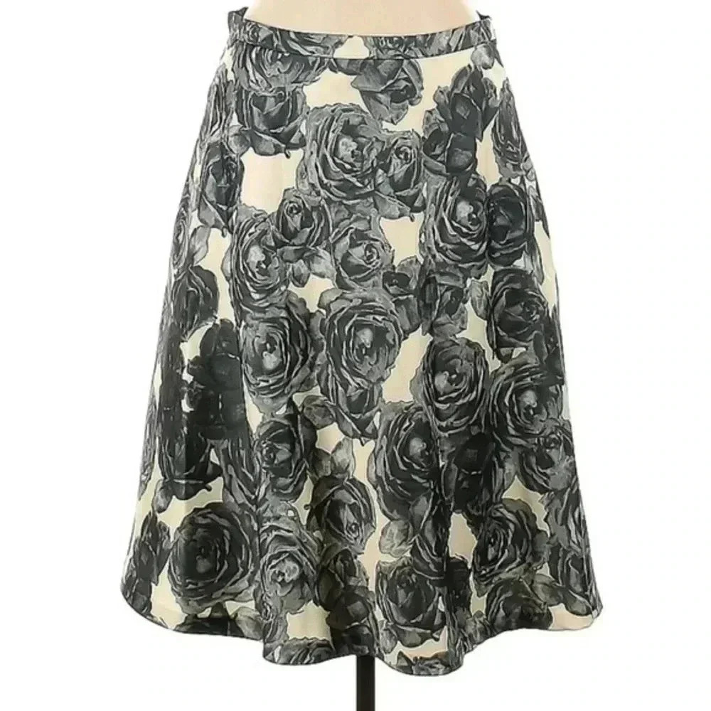 Lord & Taylor | Floral Grey Cream Watercolor A-Line Skirt Women’s Size 8 Medium
